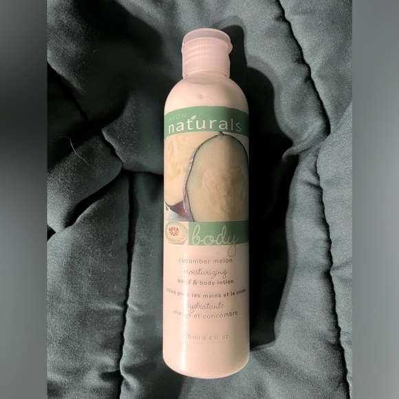 Avon Naturals body lotion, cucumber melon - Picture 1 of 2